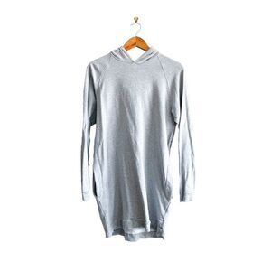 Memi Collective // made in Canada // Size Large // EUC // long